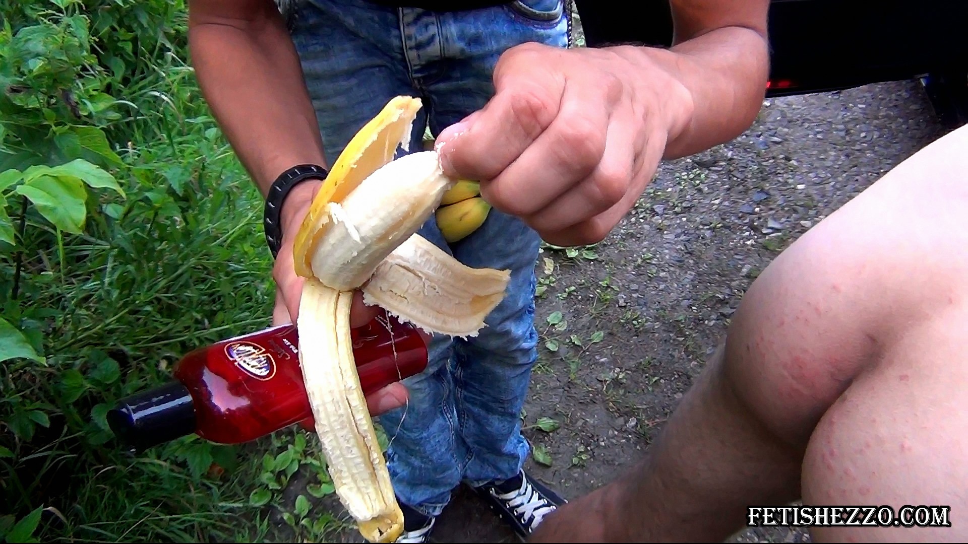 Ass eating banana